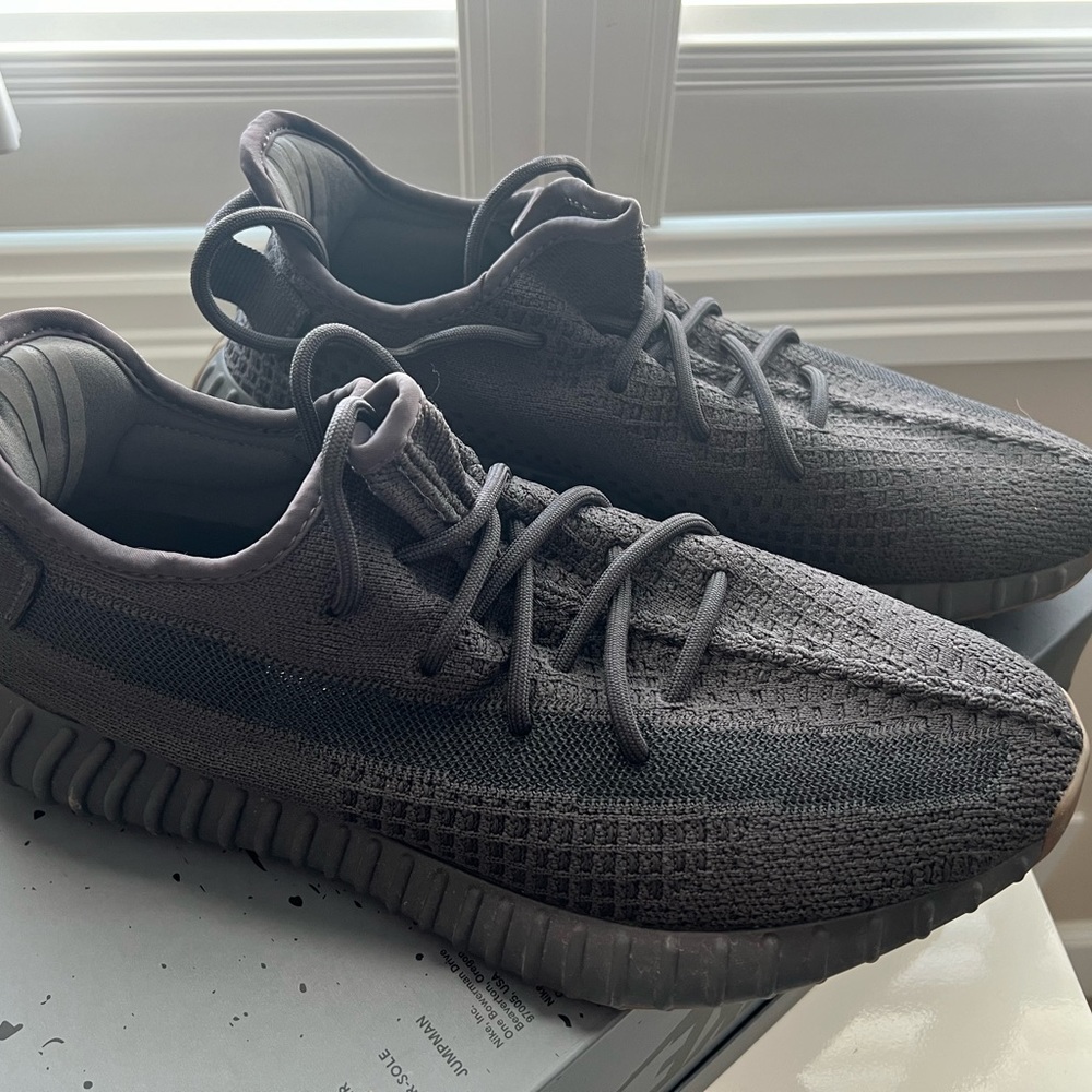 Adidas x Yeezy Men’s Shoes